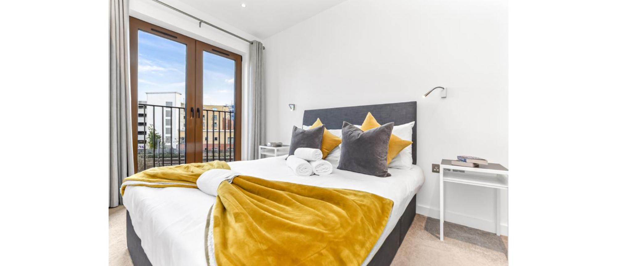 Metropolitan Luxury: Chic 2br Flat In St. Albans Apartment St Albans