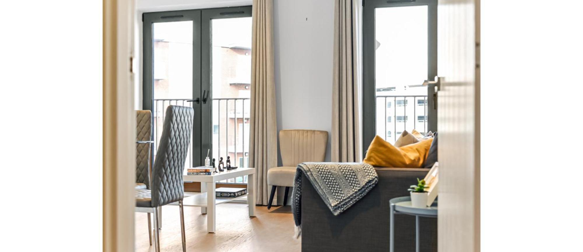 Metropolitan Luxury: Chic 2br Flat In St. Albans Apartment St Albans