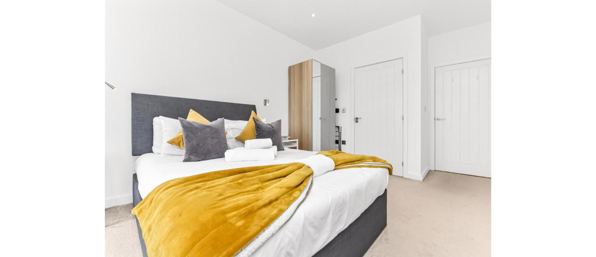 Metropolitan Luxury: Chic 2br Flat In St. Albans *